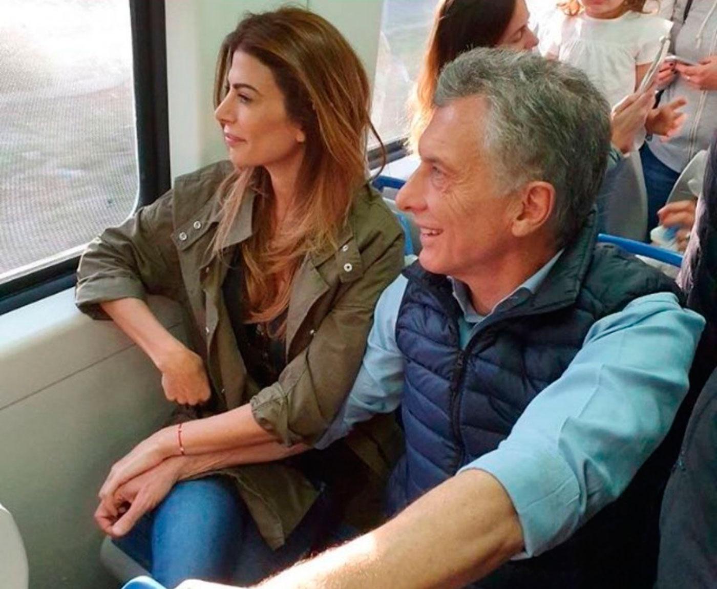 Macri y Awada llegaron en tren a Barracas.