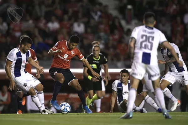 Un partido sin respiro: Independiente ganó por 3-2 a Talleres