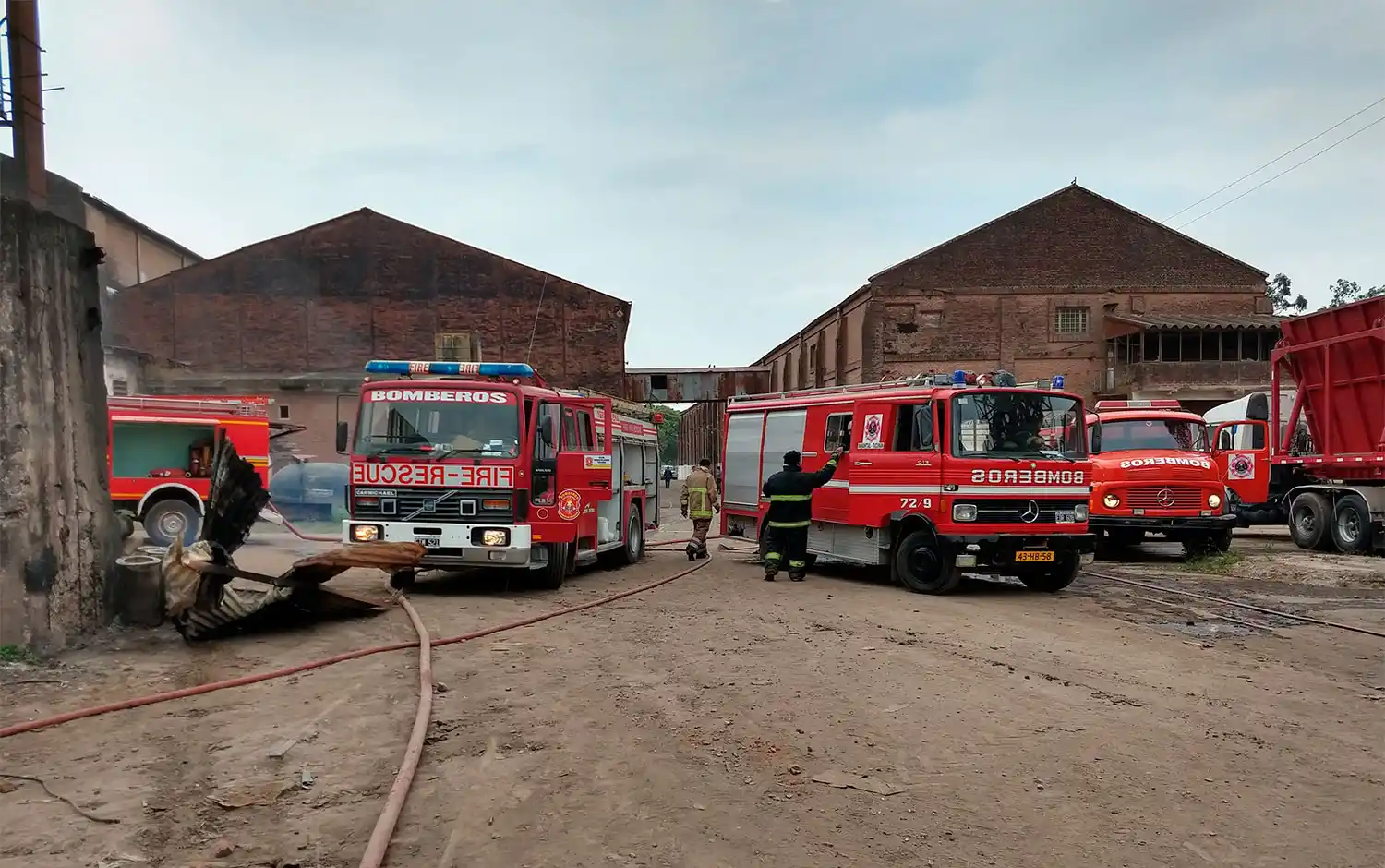 Se incendió el ex ingenio San Pablo: llevó cuatro horas controlar el fuego
