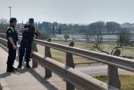 Facundo y Noelia, los “héroes” que salvaron a la niña que iba a ser arrojada desde un puente