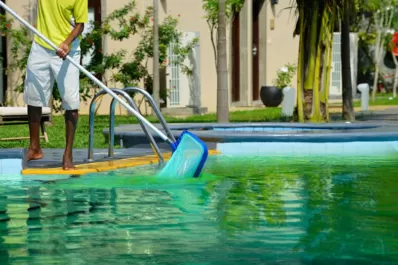 Unos $ 1.200 cuesta dejar la pileta  lista para poder enfrentar el calor