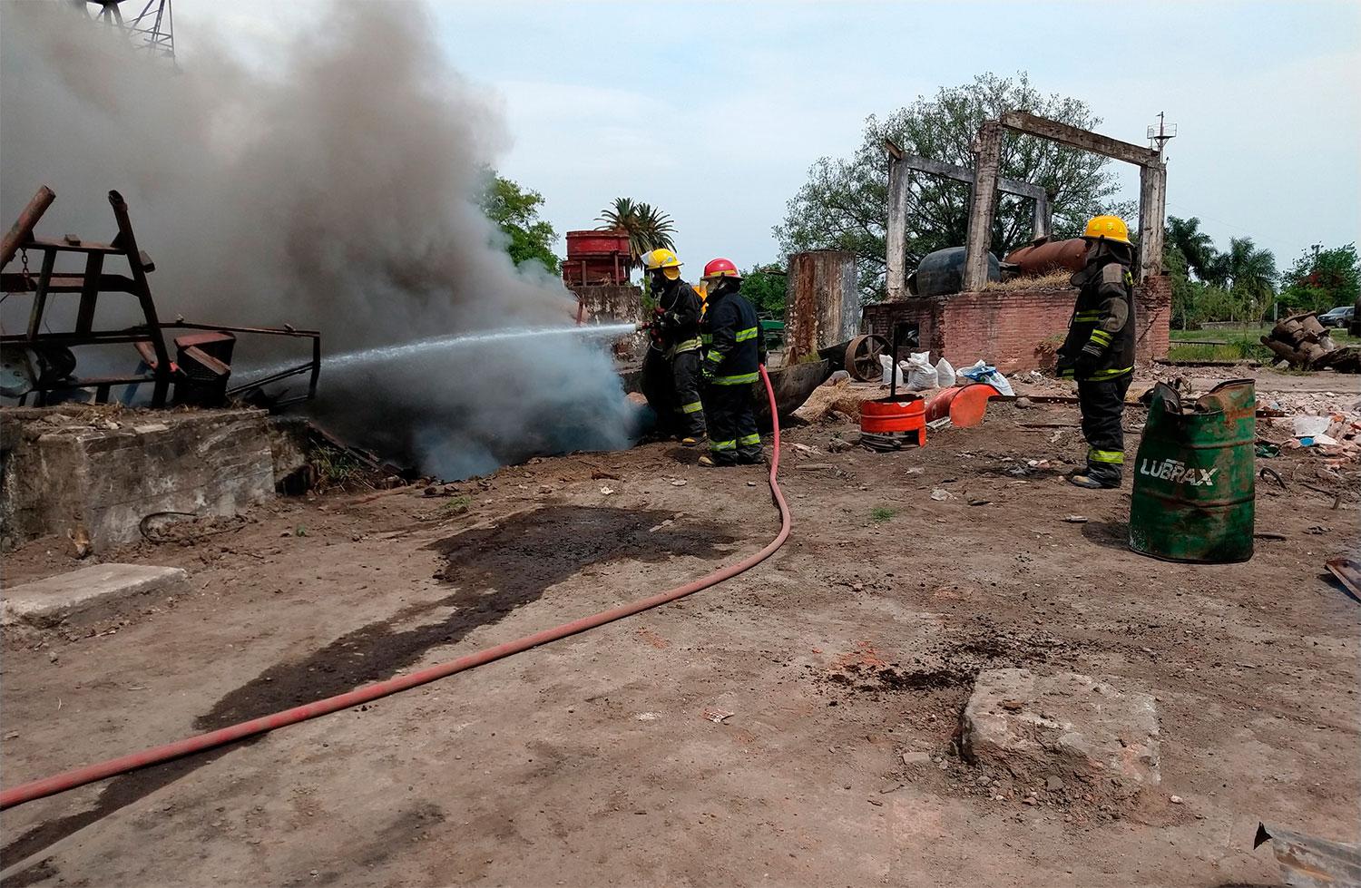 Se incendió el ex ingenio San Pablo: llevó cuatro horas controlar el fuego