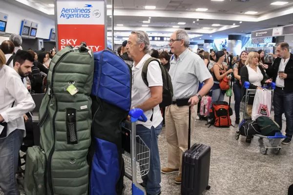 Pese al pedido de Alberto Fernández, los pilotos ratifican el paro en Aerolíneas
