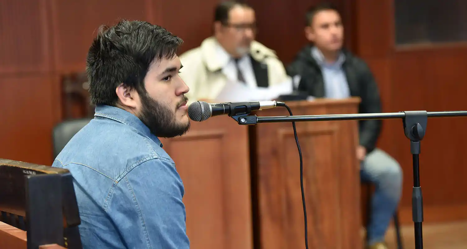 HIJO DE LA QUERELLANTE. El testigo Fernández en el debate de ayer.