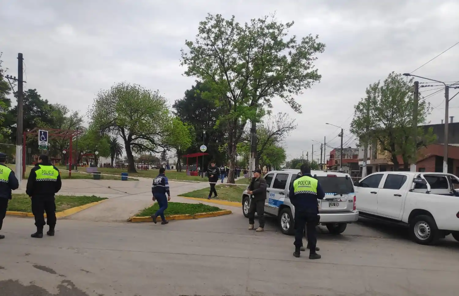 PERICIAS. Personal del ECIF recolectó pruebas en la escena del crimen.