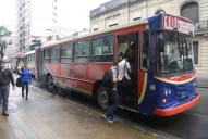 Hubo despidos y UTA prepara un plan de lucha