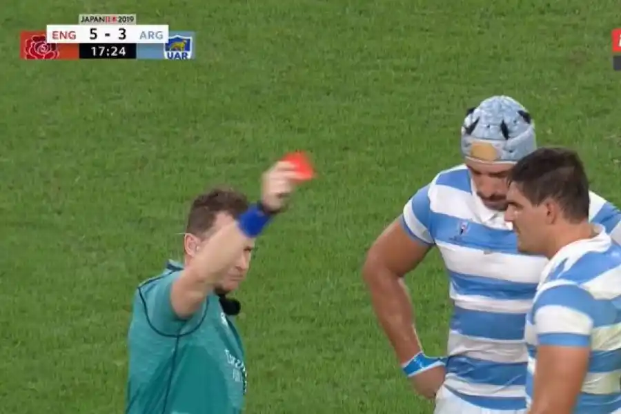 El momento en el que Lavanini era expulsado. FOTO TOMADA DE TWITTER.COM/SCRUMESPN