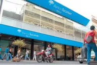 A partir del lunes no quedará rastro del Banco Tucumán, que pasará a llamarse Macro