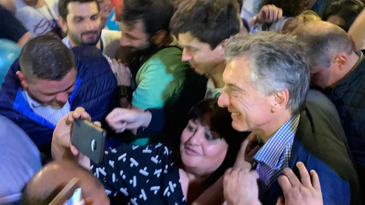 VISITA A TUCUMÁN. La foto que tuiteó el diputado en agradecimiento al presidente.