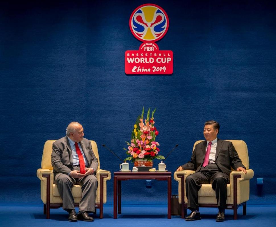 ADMIRACIÓN. Muratore junto a Xi Jinping, el presidente de China. 