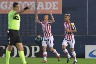 Con la pólvora encendida de Pons, San Martín goleó a Quilmes en El Centenario