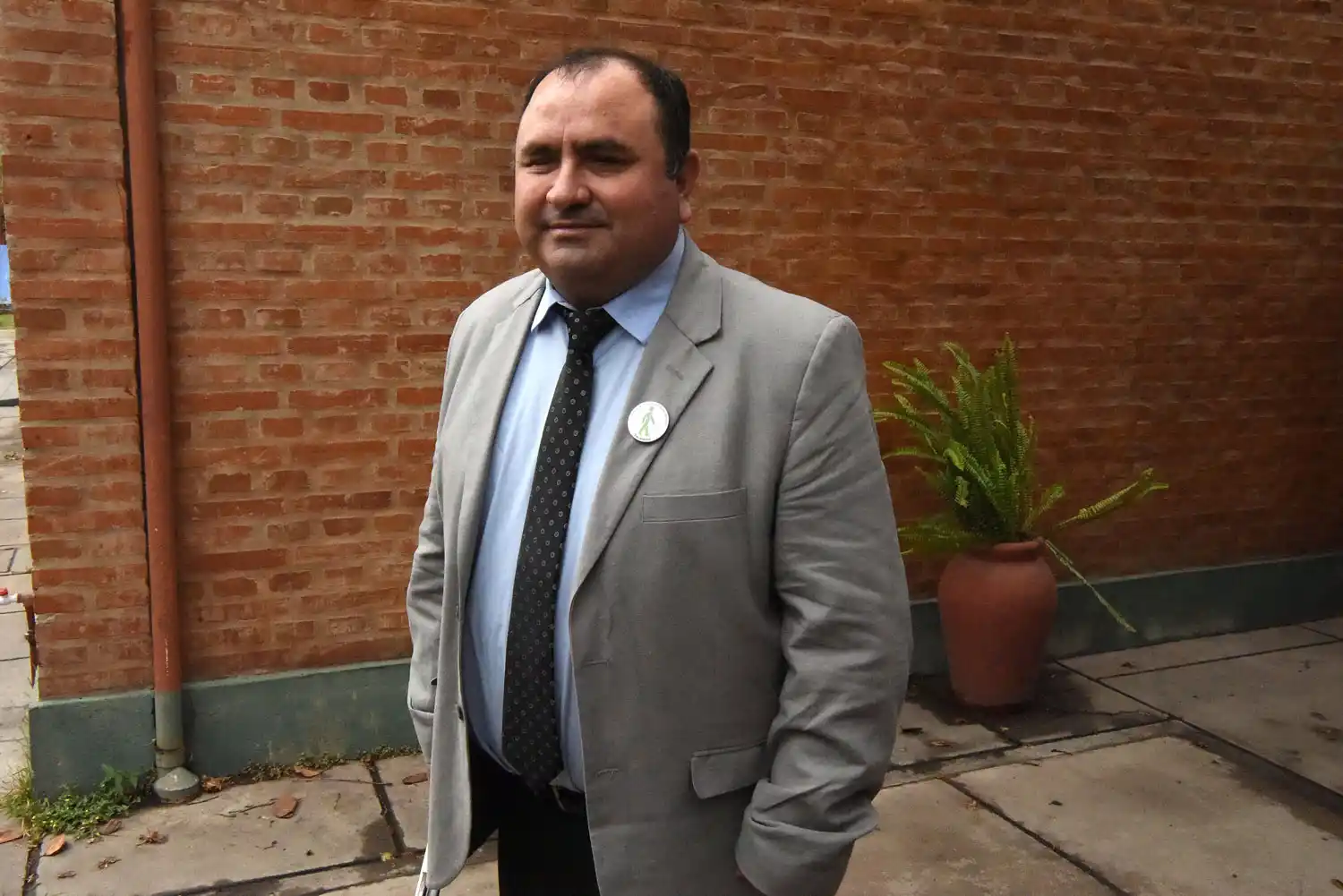 EJEMPLO A SEGUIR. Féliz Paz es el primer director no vidente de una escuela en el país.