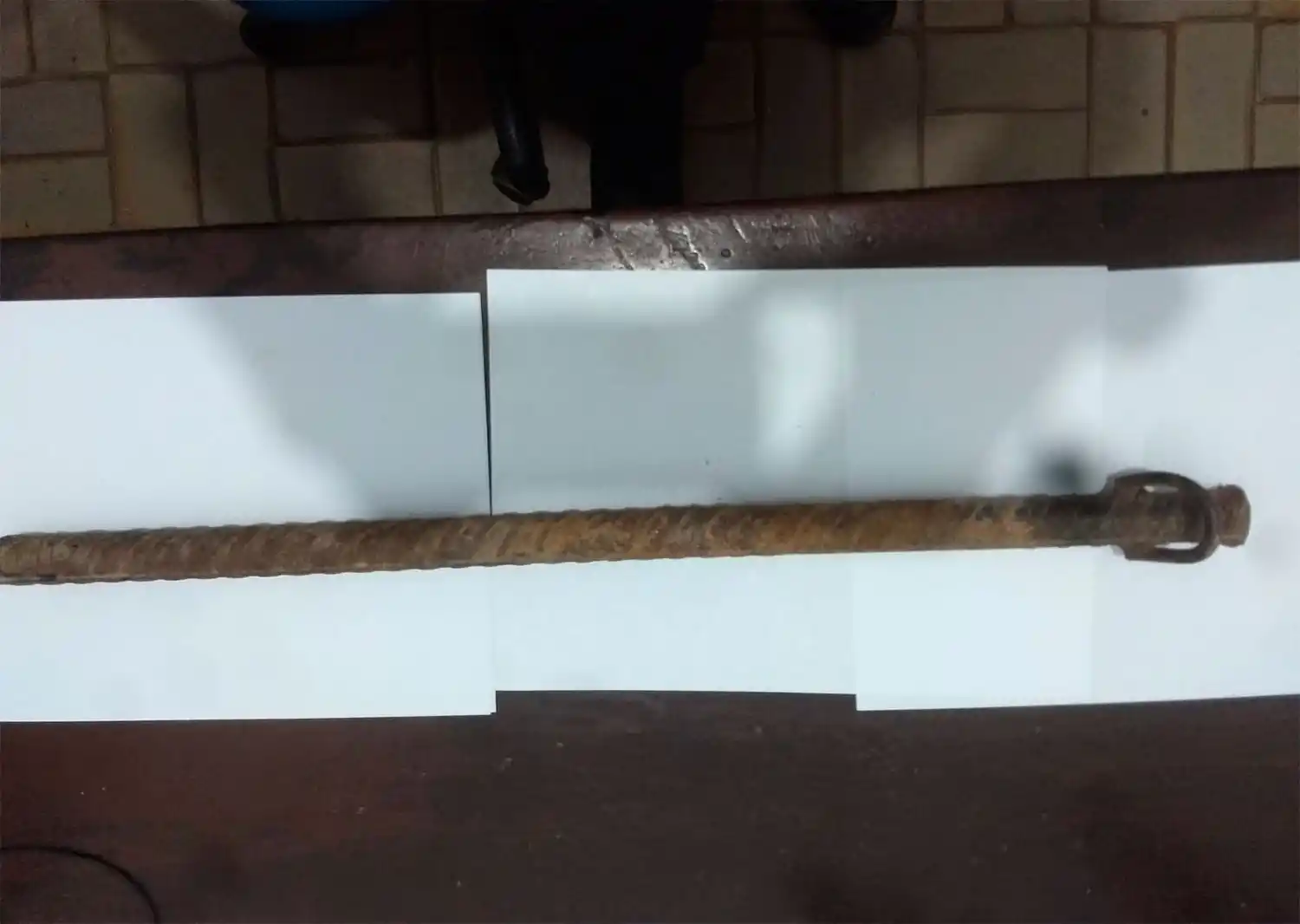 ARMA BLANCA. El hierro que le secuestraron al miembro de una de las dos familias.