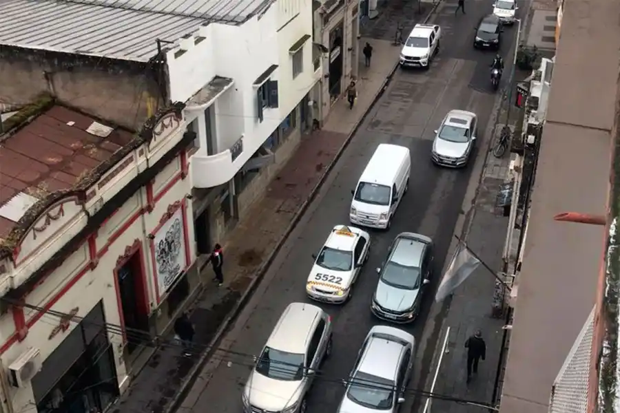 LARGAS FILAS. Congestión en San Juan al 600.