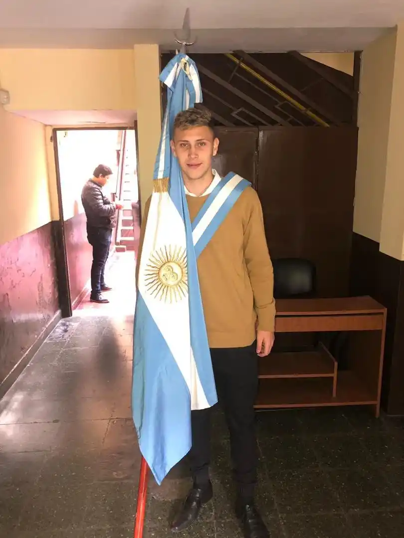 EL MEJOR DE LA CLASE. Juan Ignacio Serrano es abanderado del quinto año.