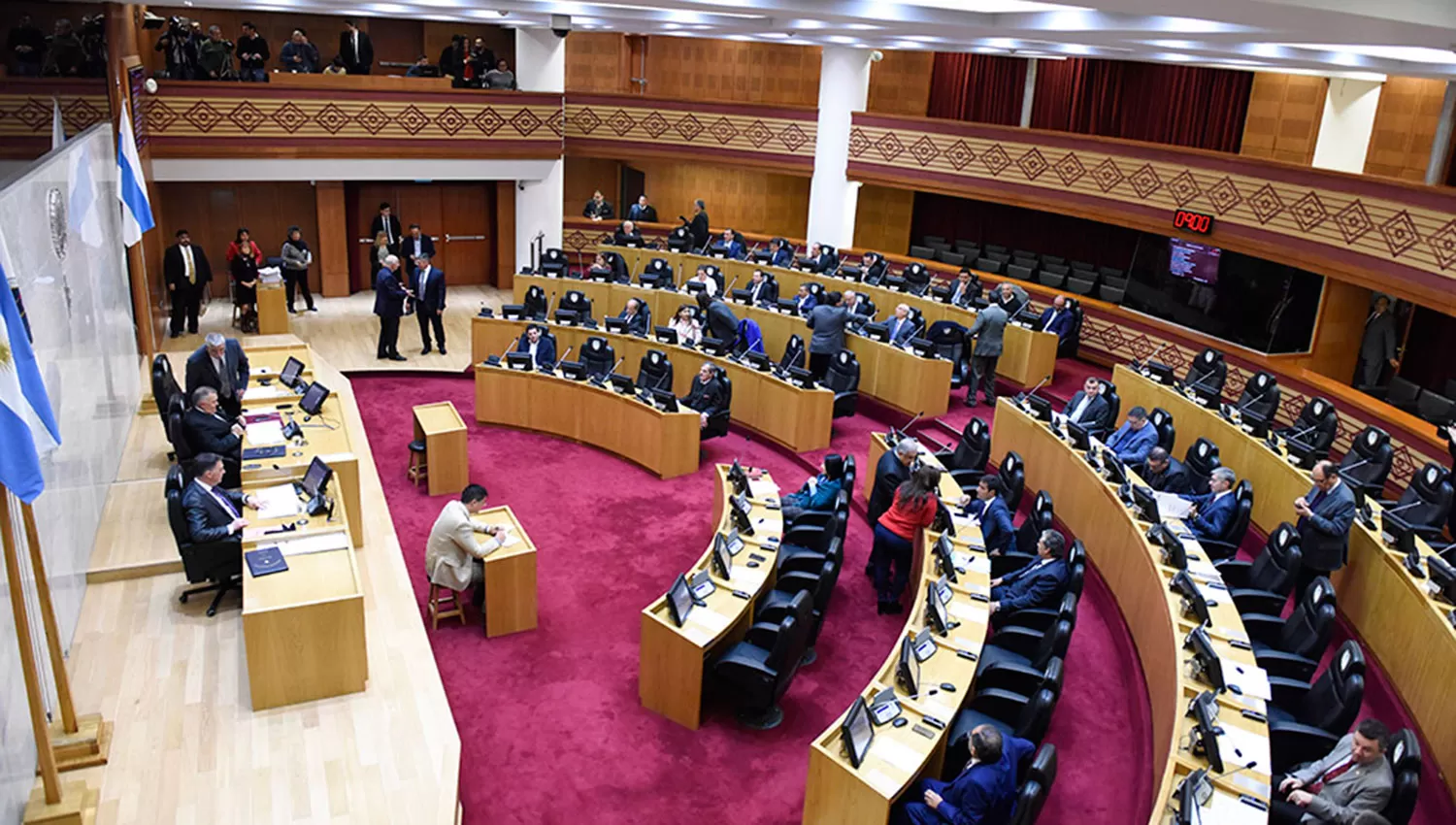 Los actuales legisladores cierran su mandato con una sesión para designar jueces