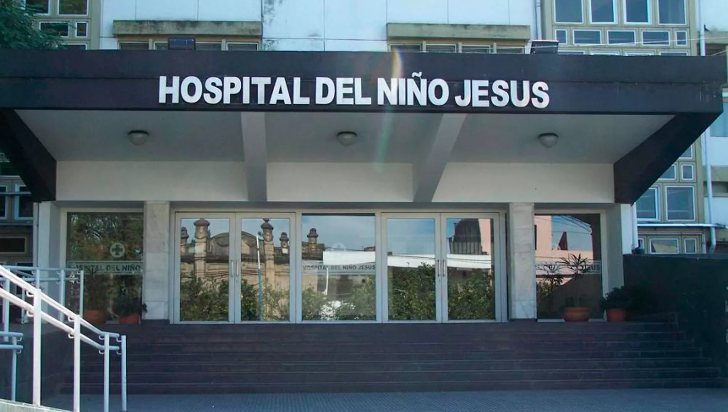 En la madrugada, una menor de edad murió en el hospital de Niños.