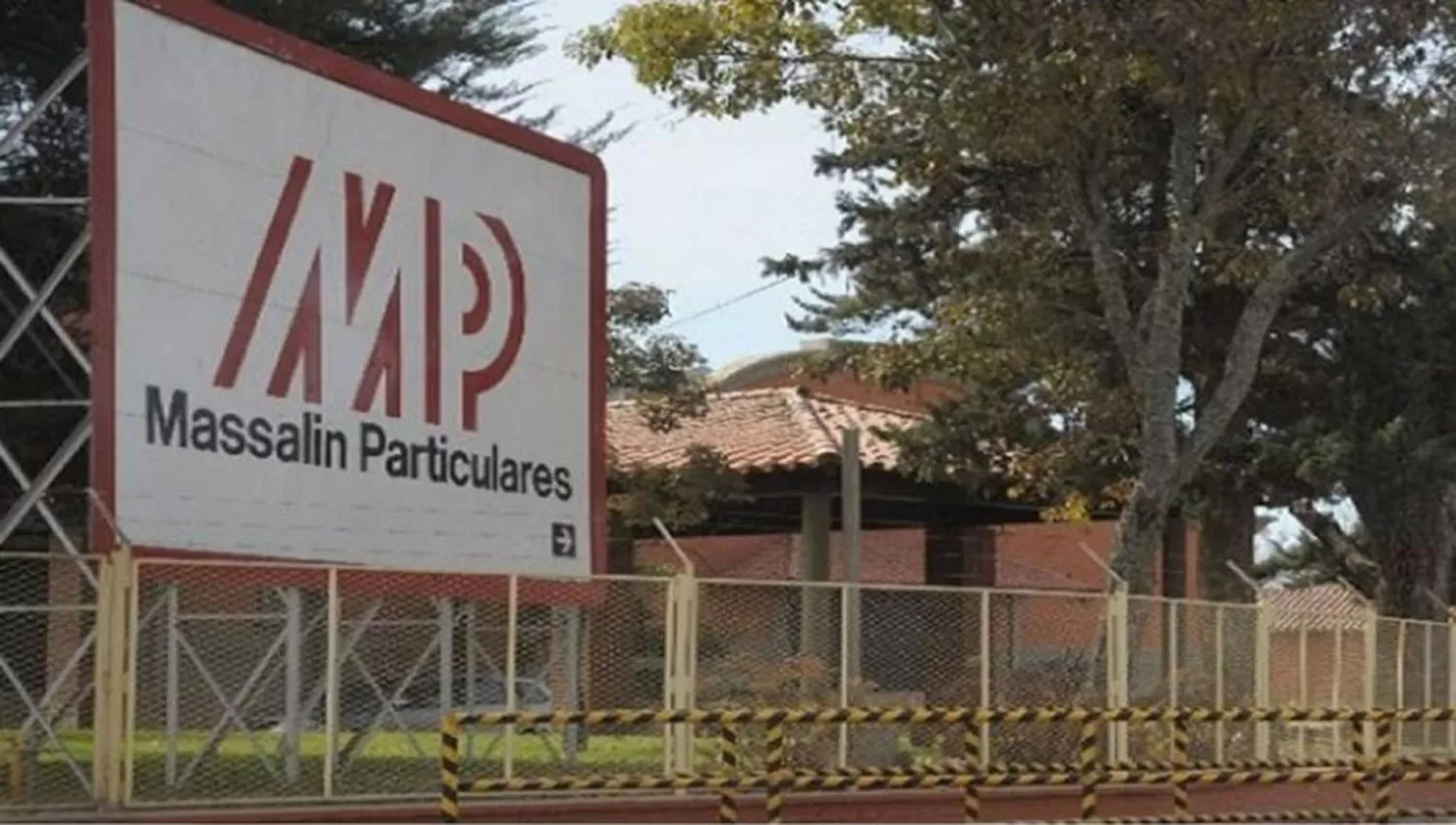 Massalin Particulares cerró su planta en Corrientes y despidió a 220 empleados