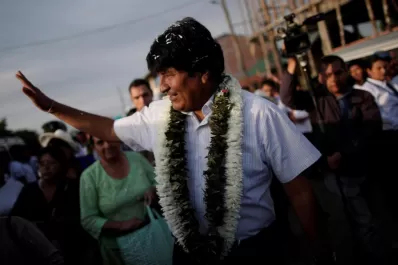 Elecciones en Bolivia: Morales gana, pero no evita la segunda vuelta