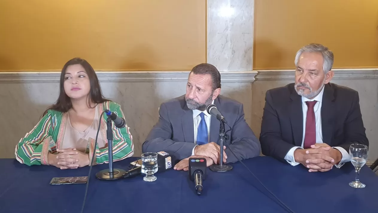 Sara Assán, Fernando Juri y Eduardo Verón Guerra, la nueva cúpula del Concejo Deliberante.