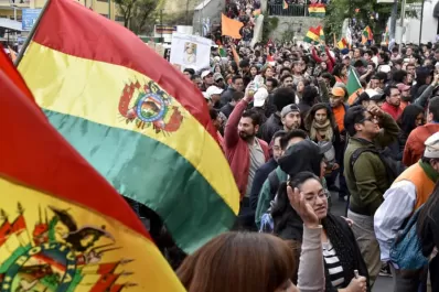 El resultado electoral confuso agita la violencia en Bolivia