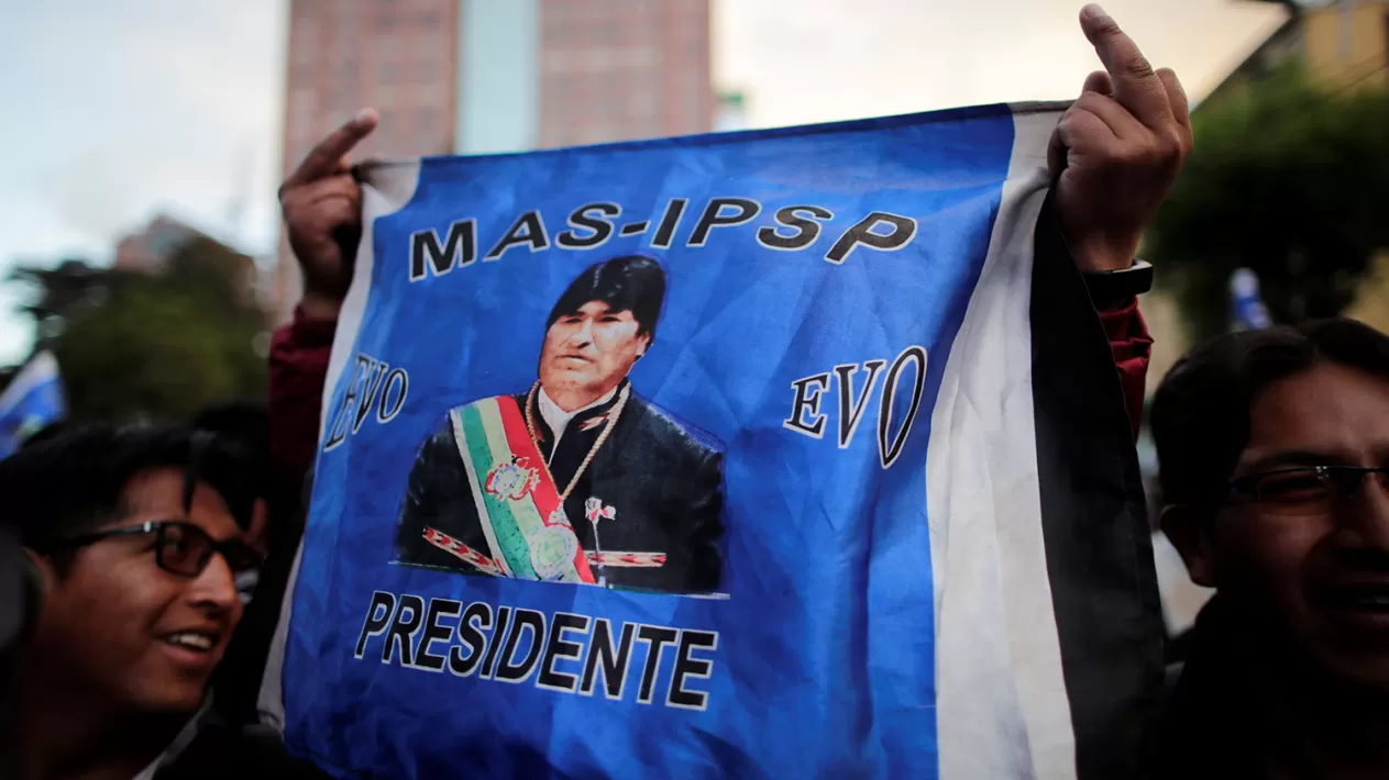 RENUNCIÓ. Evo Morales dimitió a la presidencia de Bolivia y dirigentes del peronismo denunciaron Golpe de Estado.. TÉLAM 