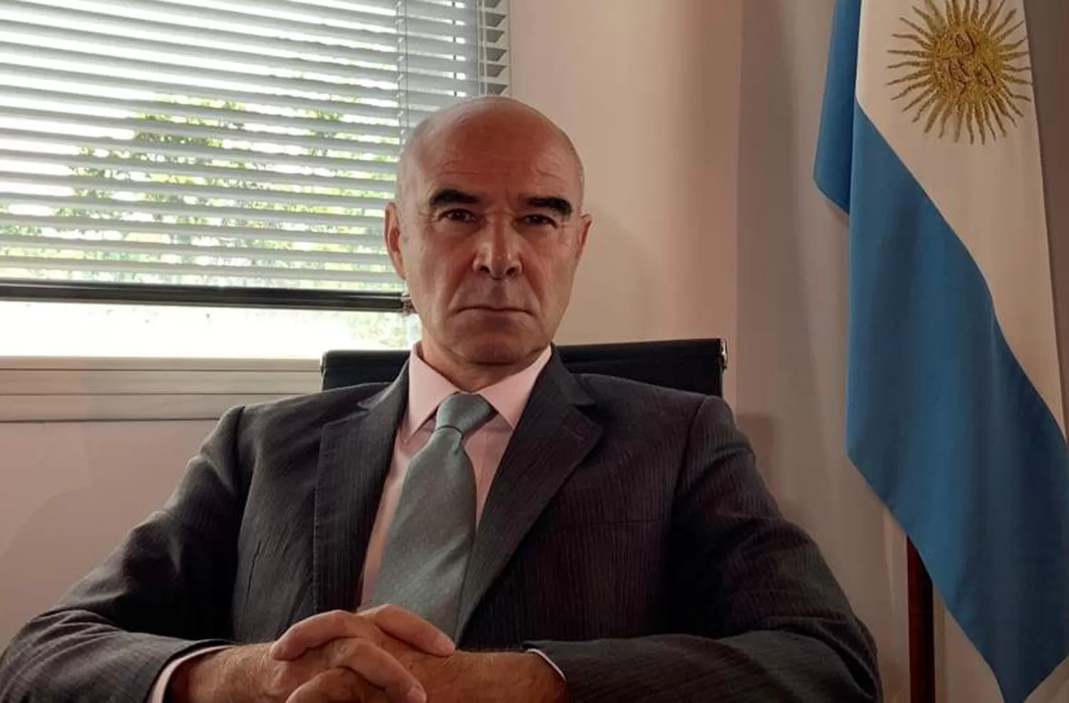 El candidato a gobernador de Gómez Centurión pidió que voten por Macri