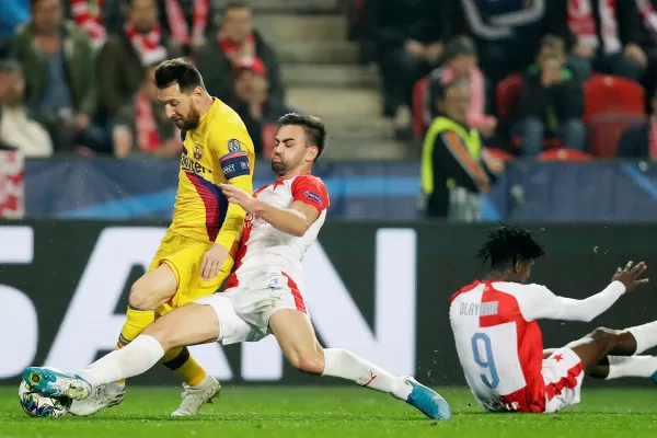 Liga de Campeones: Barcelona sufrió para ganarle en Praga al Slavia y lidera su zona
