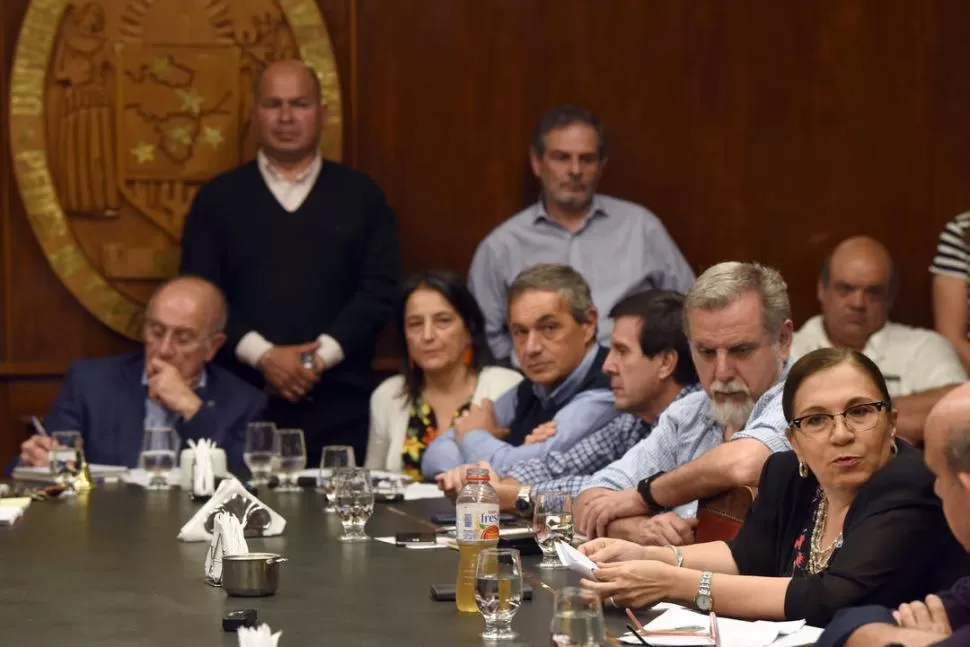 DENUNCIA. Adela Seguí describió aspectos complejos y desconocidos de las negociaciones para el acuerdo firmado el 3 de octubre en YMAD. 