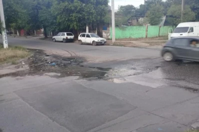 Derrames cloacales en Villa Luján