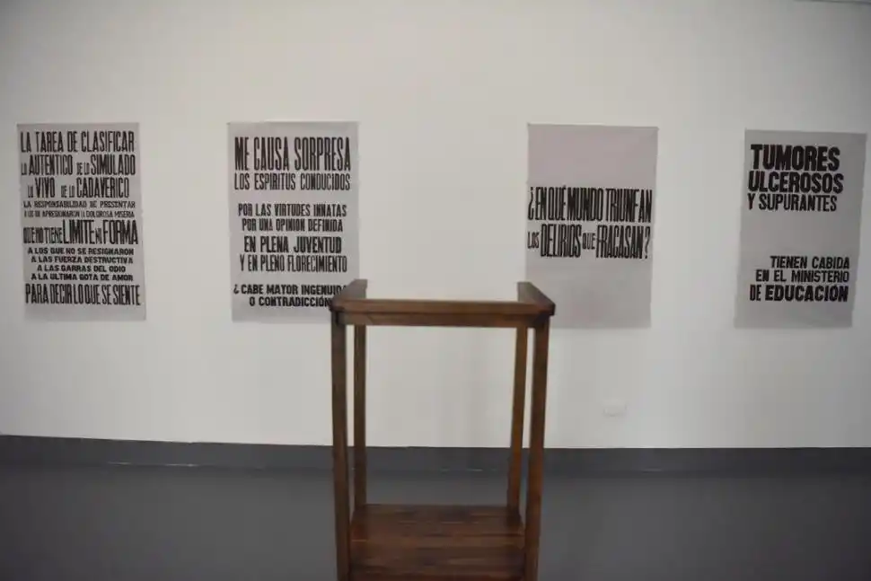 DISCURSO. Seis poemas en los afiches expuestos de Rodrigo Barcos. 