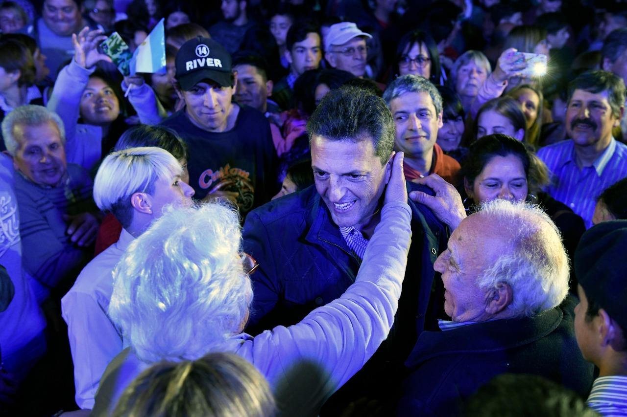 Massa: millones de argentinos le van a mandar a Macri y a Vidal el telegrama de despido” 