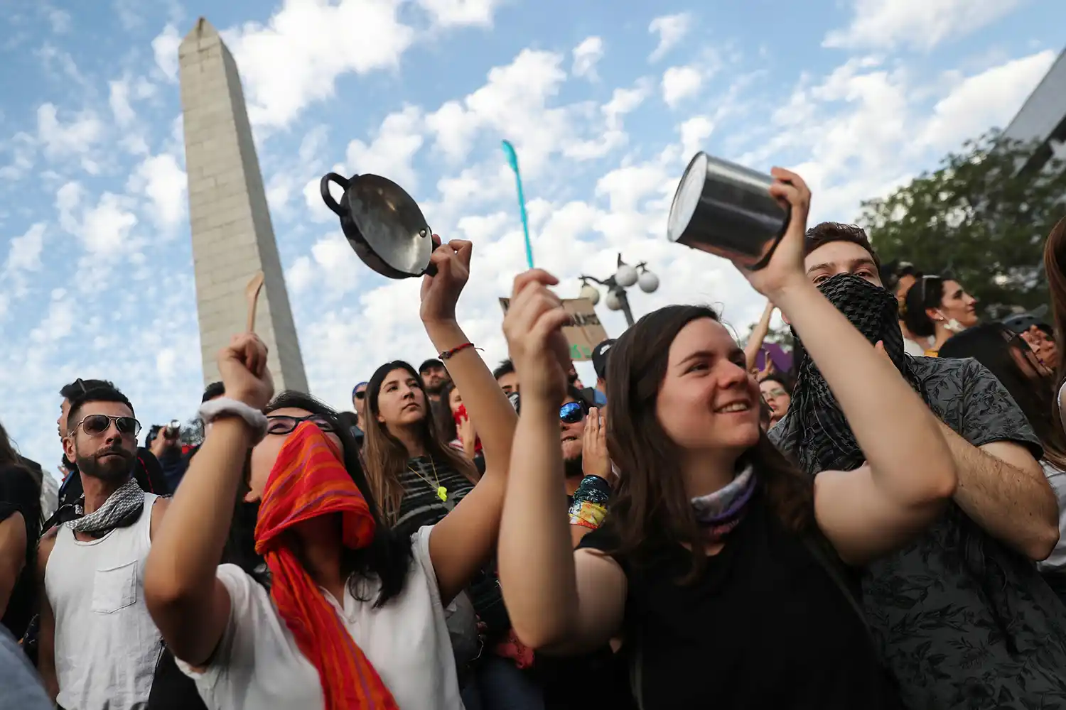 El pueblo chileno está hace ocho días en las calles reclamando la renuncia del presidente o cambios en las políticas económicas y sociales.