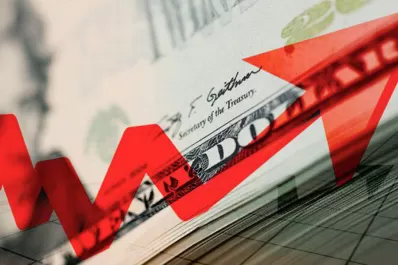 Por la incertidumbre electoral, el dólar subió $2,50 y cerró a $65