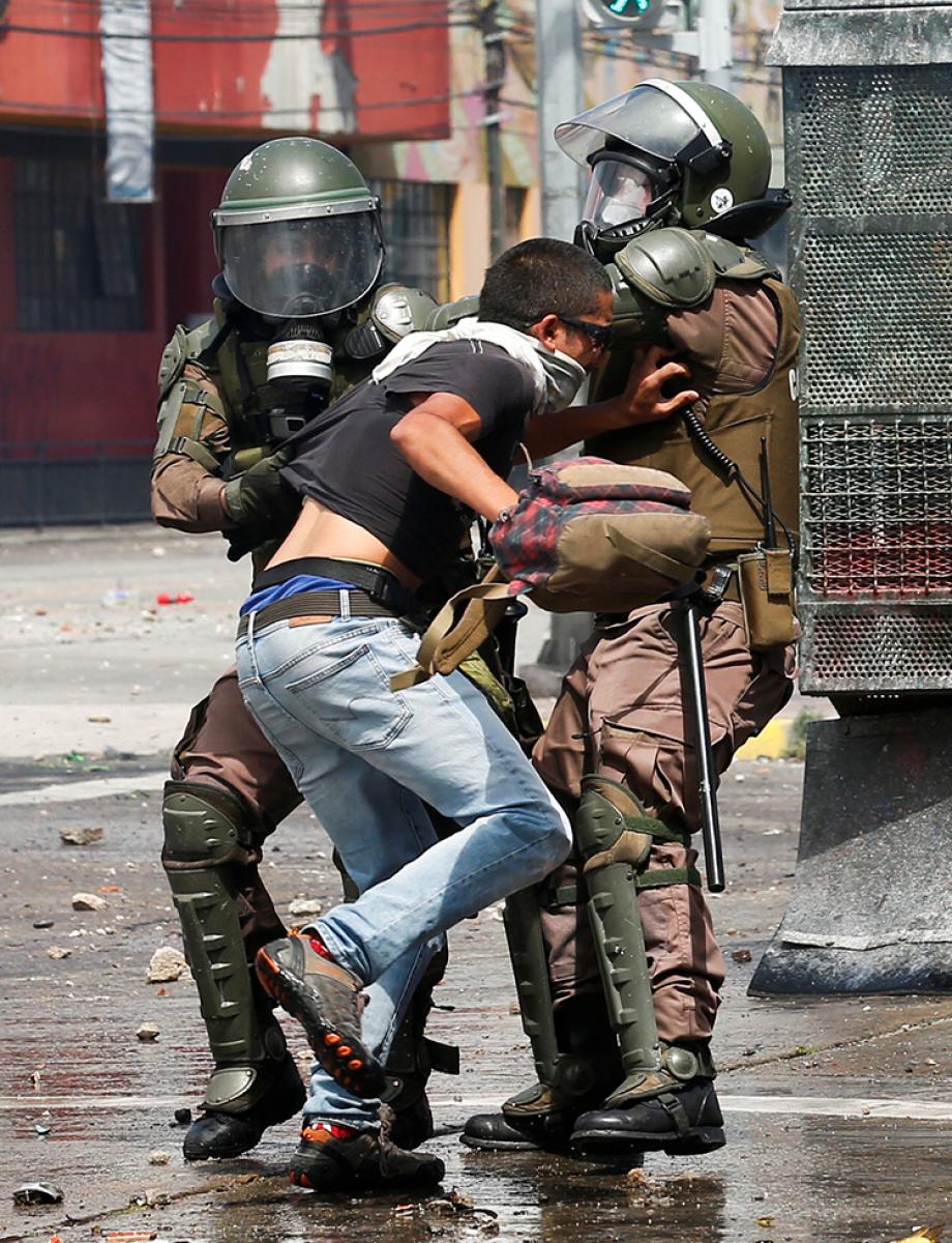 En Valparaíso, a diferencia de en Santiago, sí se registraron hechos de violencia y represión de las fuerzas de seguridad.