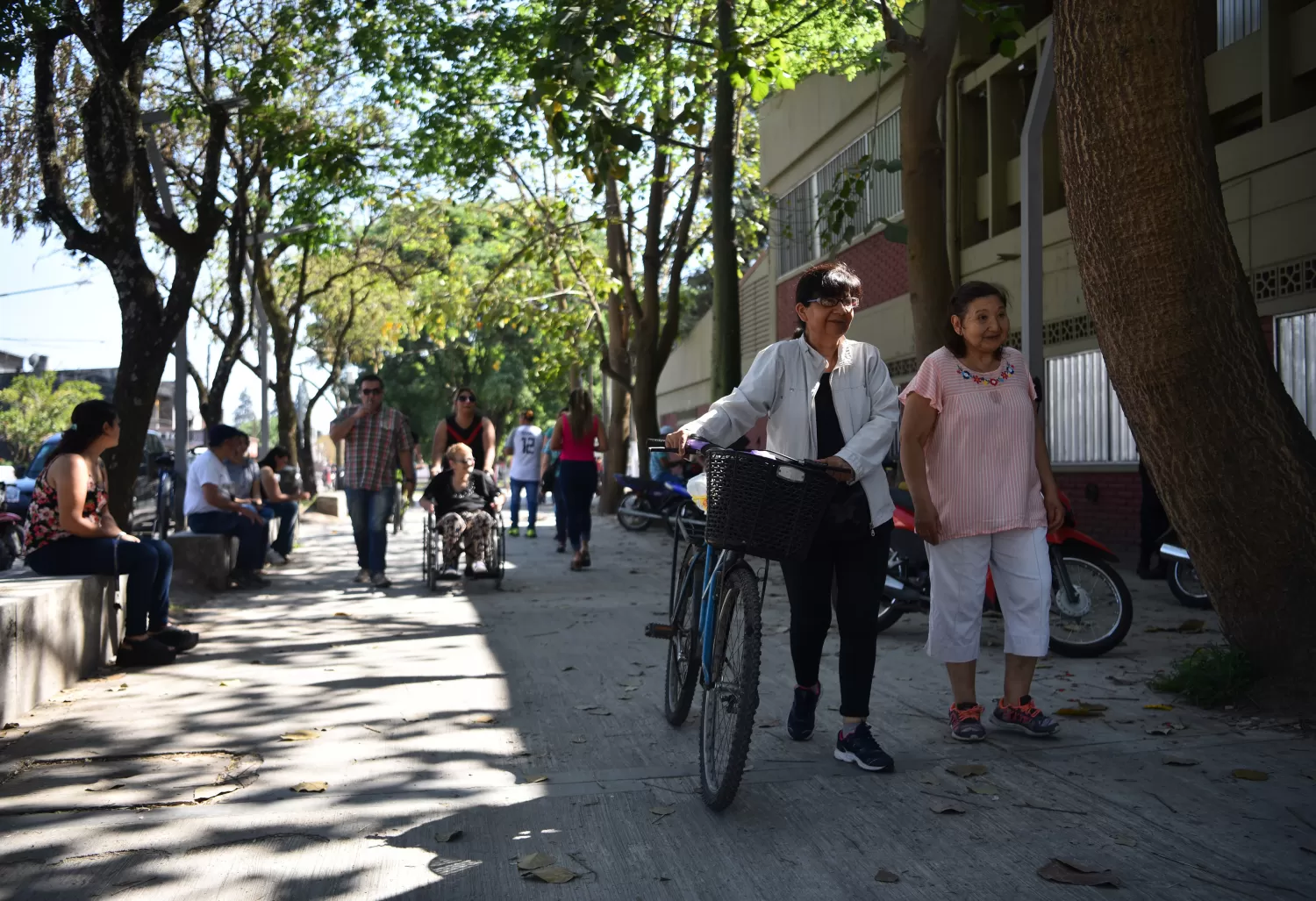 EN BICI. En Concepción algunos eligieron las bicicletas para ir a votar.