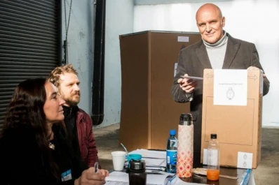 Según Espert: la gente ha comprado la grieta