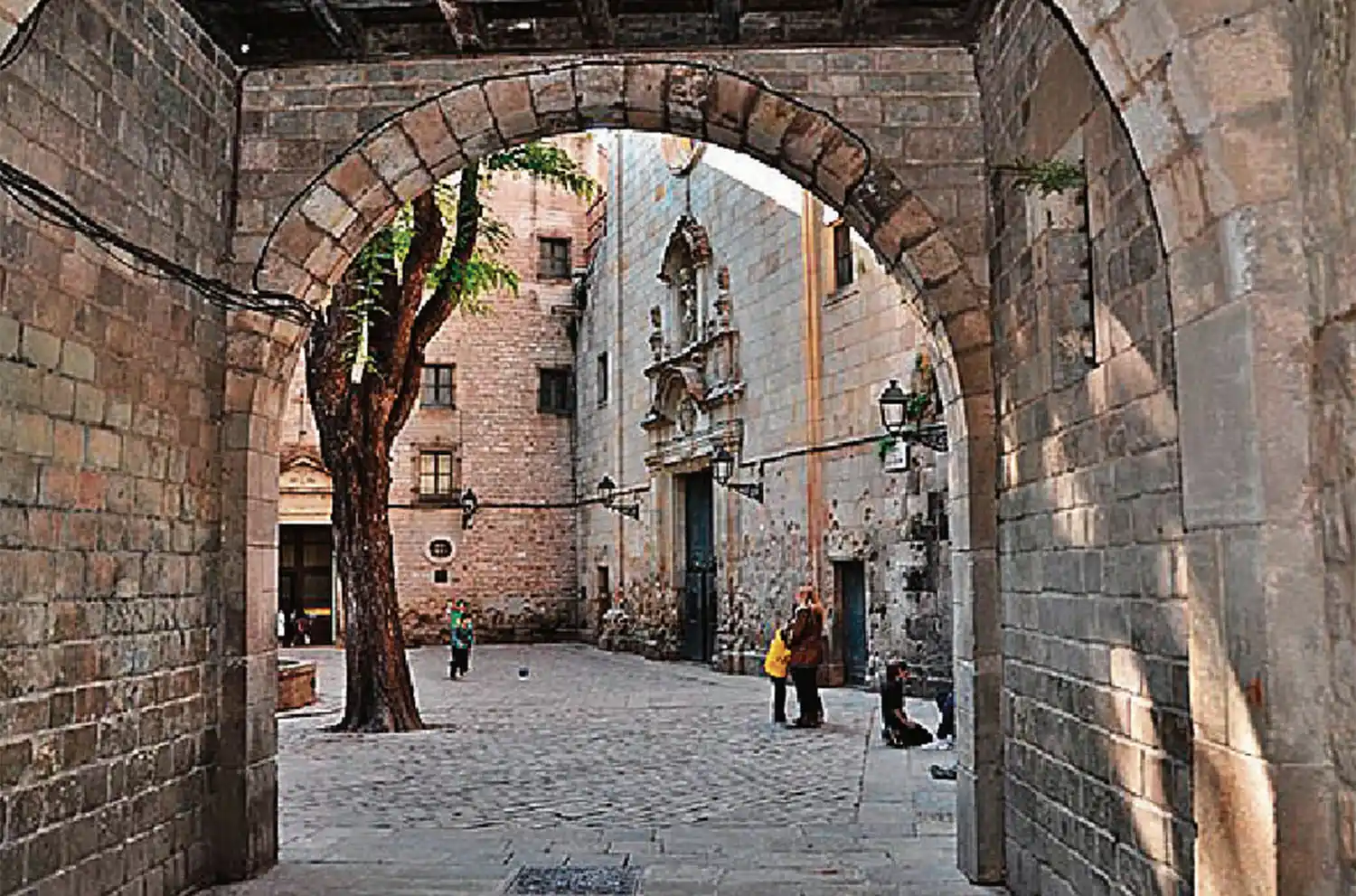 Turismo literario: viajar entre páginas y descubrir las historias detrás del papel