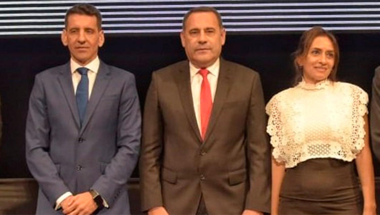 MESA DE CONDUCCIÓN. Gerónimo Vargas Aignasse, Regino Amado y Sandra Orquera.