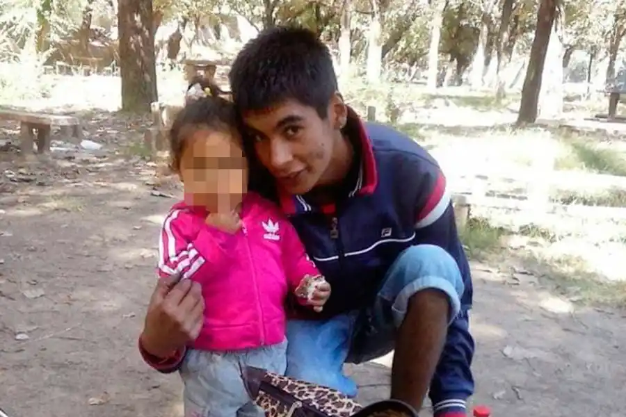 BRIAN GALLO. La foto que compartió su mamá.