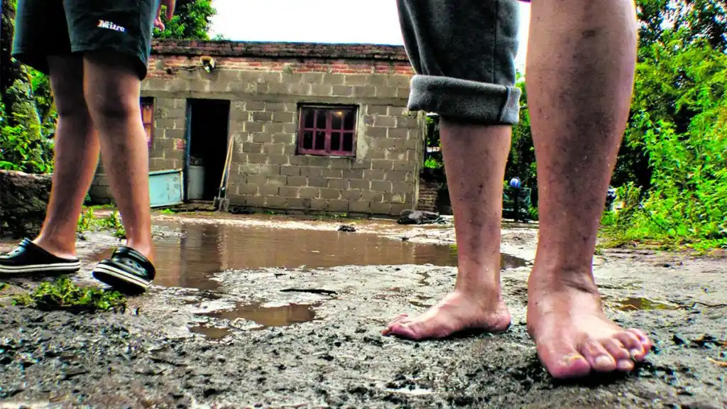 Alarmante informe de la UCA: Tucumán encabeza el ranking nacional en déficit de infraestructura