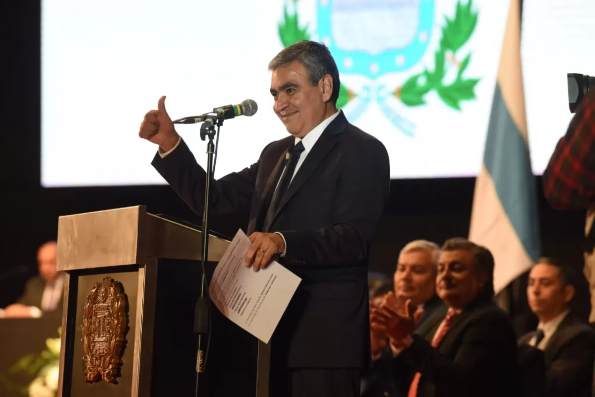 Germán Alfaro tras jurar su nuevo mandato frente al municipio capitalino.