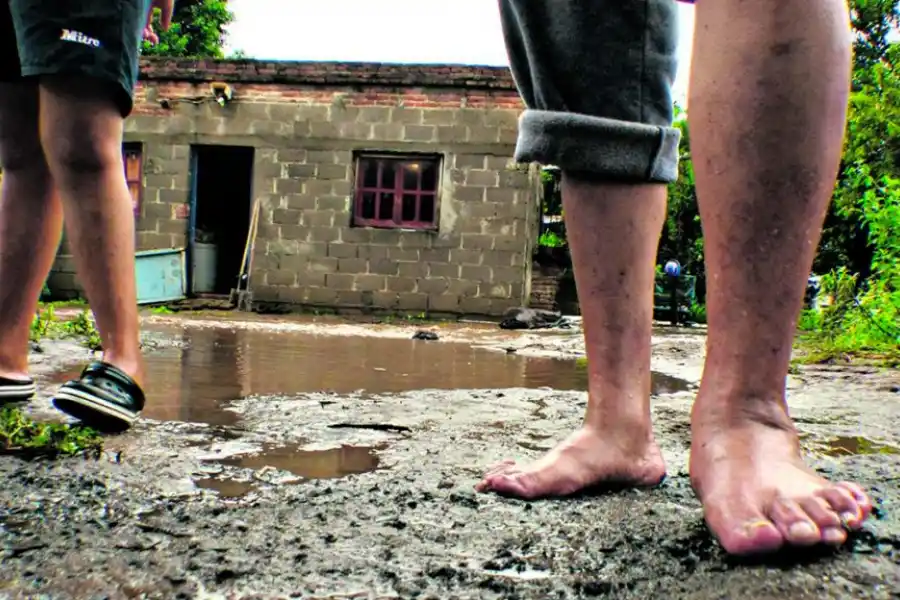 Alarmante informe de la UCA: Tucumán encabeza el ranking nacional en déficit de infraestructura