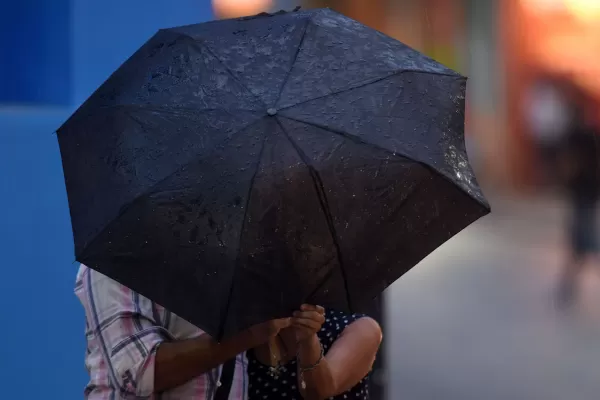 Vuelve el sol y anuncian lluvias para la noche