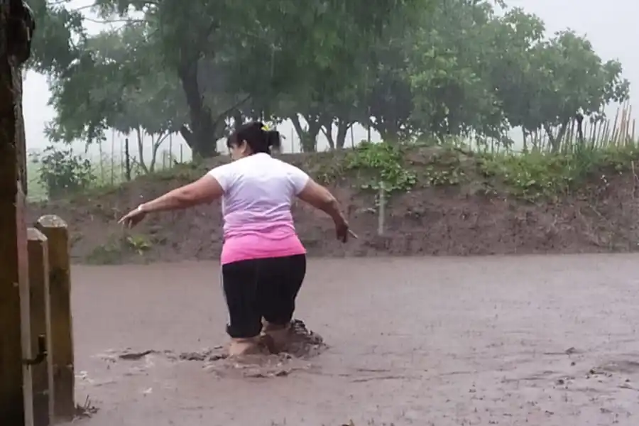 A LA ALTURA DE LAS RODILLAS. Gandolfo agradeció que lograron salir a tiempo.