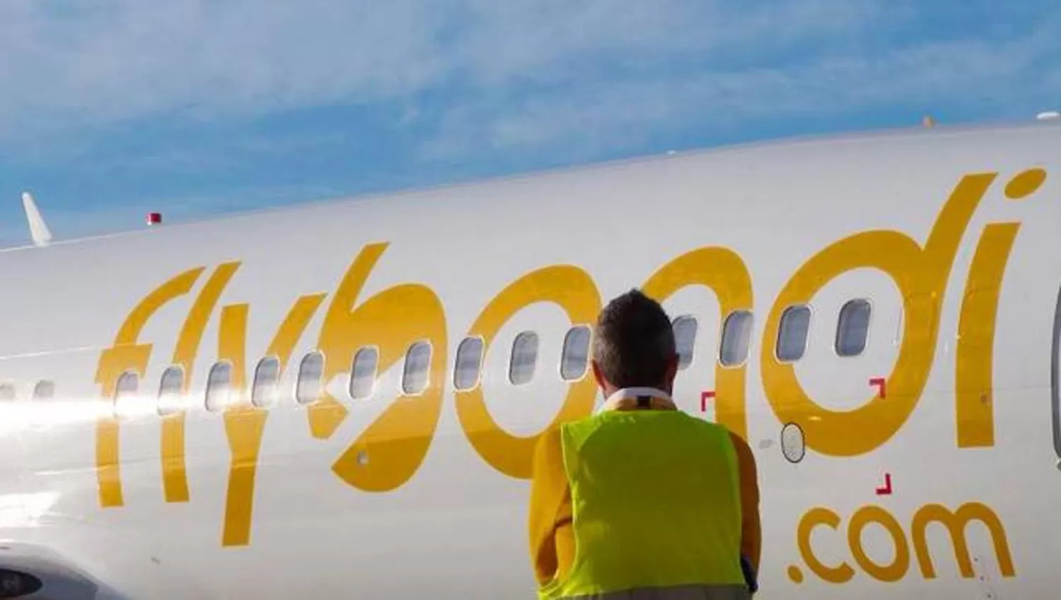 FlyBondi pidió la renuncia a su CEO en Argentina, por las críticas al peronismo