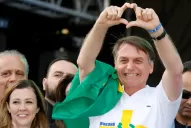 Bolsonaro aseguró que tres multinacionales dejarán Argentina para radicarse en Brasil, lo negaron y borró los mensajes