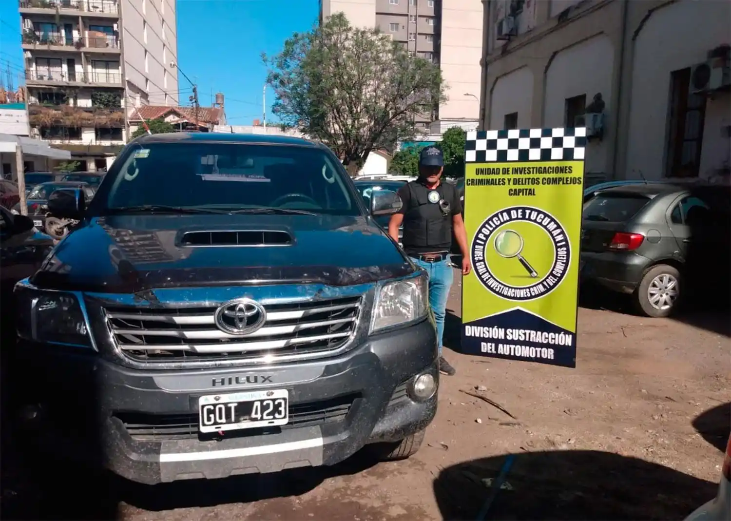 Detuvieron a un comisionista de Aguilares por el robo de la camioneta en un supermercado