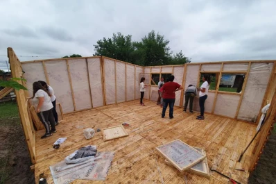 Techo: construyeron siete casas en el barrio Ampliación Alejandro Heredia, al sur de la capital