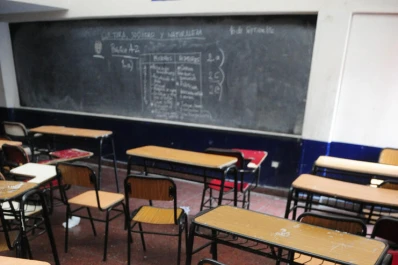La OMS desaconseja la vuelta a clases, por el momendo